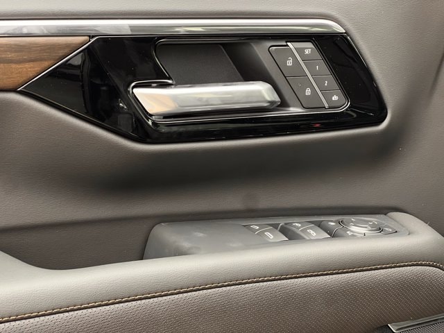 2027 Chevrolet Tahoe High Country - Photo 21