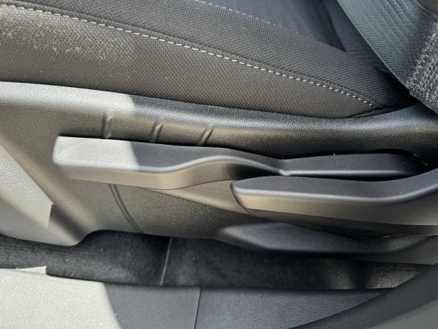 2027 Chevrolet Equinox LT - Photo 21