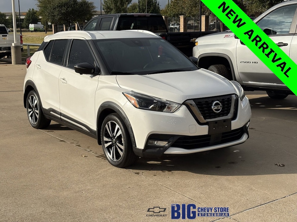 Used 2020 Nissan Kicks SR SUV