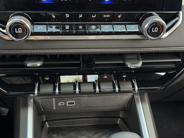 2026 Chevrolet Colorado LT - Photo 14