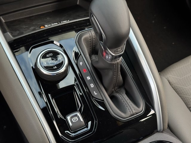 2026 Chevrolet Colorado ZR2 - Photo 15