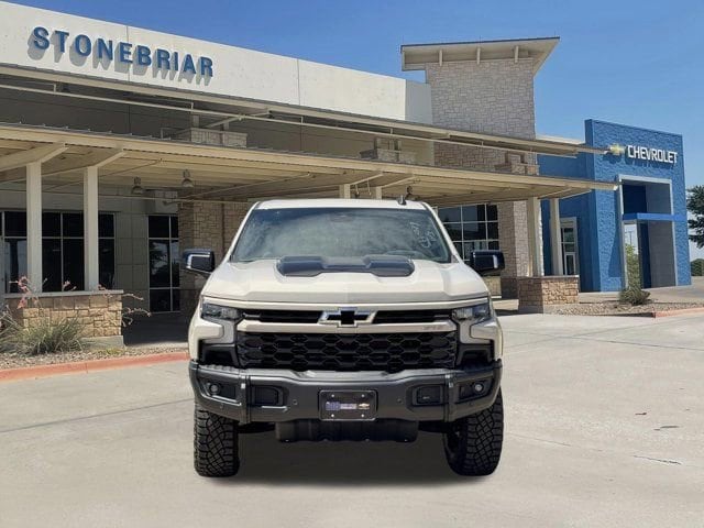 2026 Chevrolet Silverado 1500 ZR2 - Photo 8