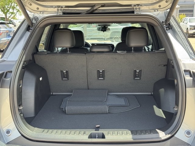 2027 Chevrolet Equinox LT - Photo 26