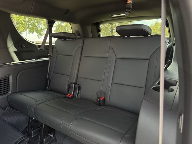 2026 Chevrolet Suburban Z71 - Photo 21