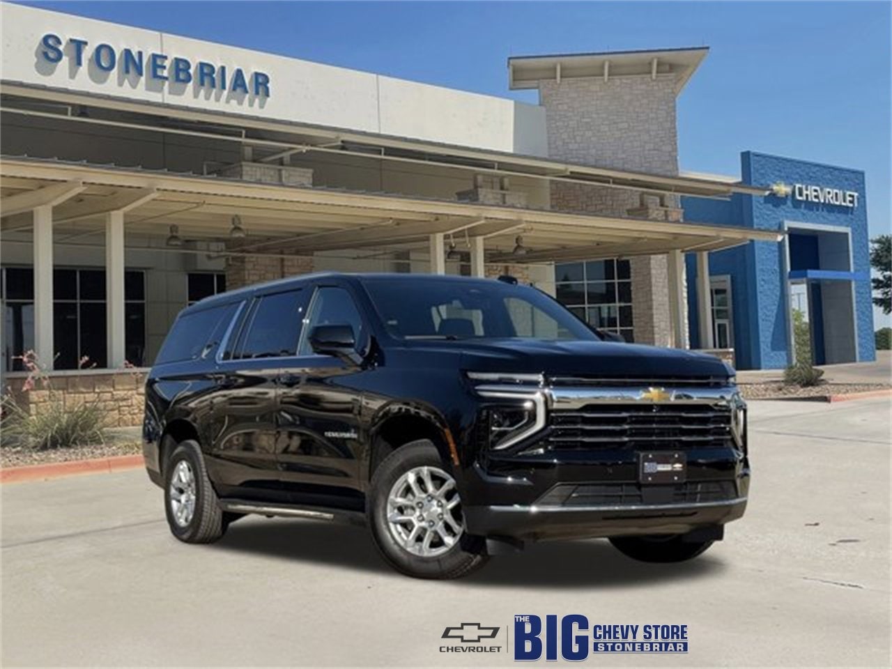 2026 Chevrolet Suburban LT's photo