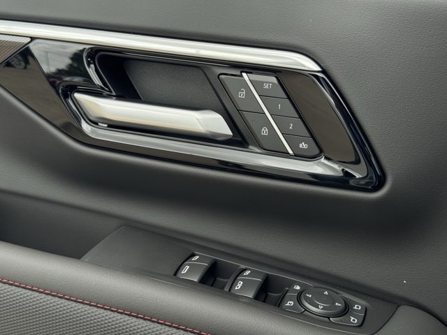 2026 Chevrolet Suburban RST - Photo 19
