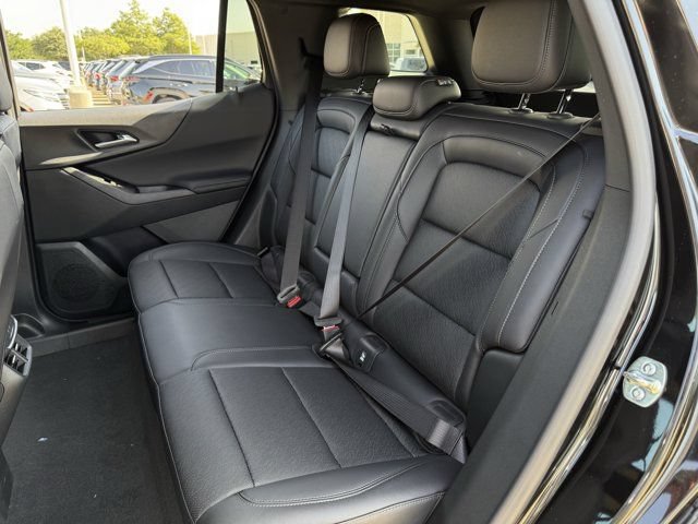 2027 Chevrolet Equinox LT - Photo 24
