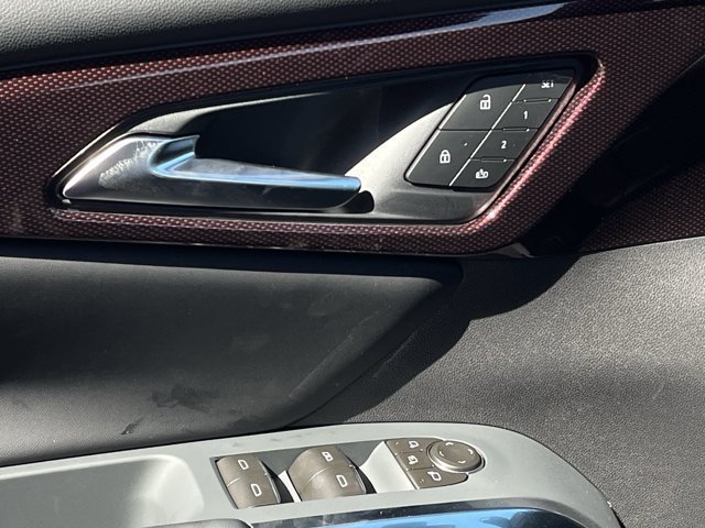 2027 Chevrolet Traverse RS - Photo 19