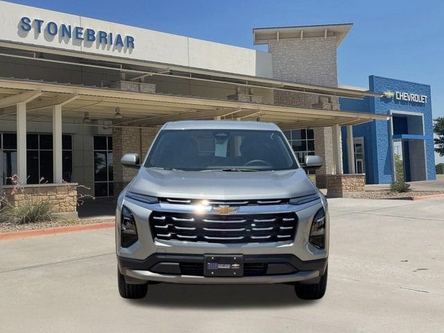 2027 Chevrolet Equinox LT - Photo 8