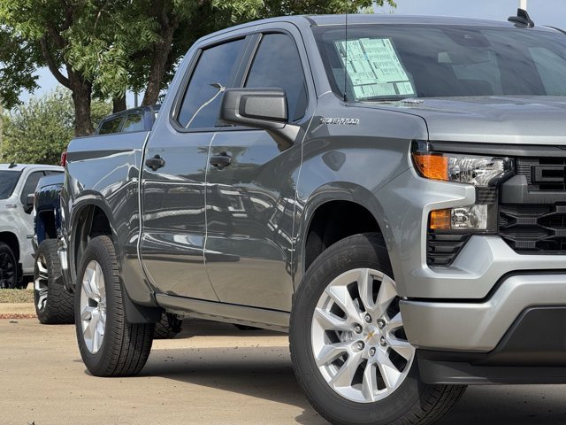2026 Chevrolet Silverado 1500 Custom photo 3