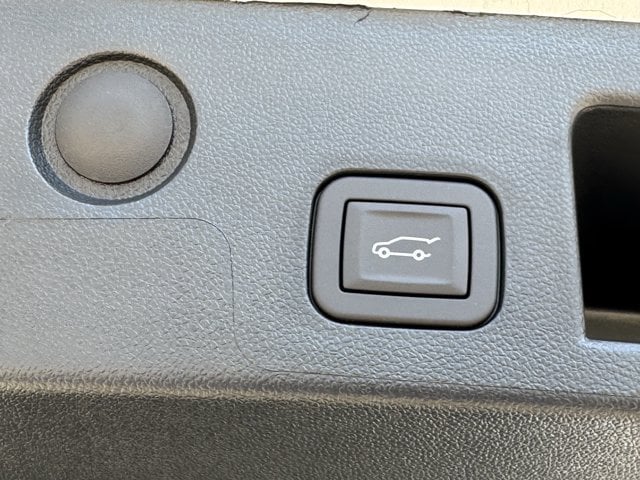 2027 Chevrolet Equinox LT - Photo 27