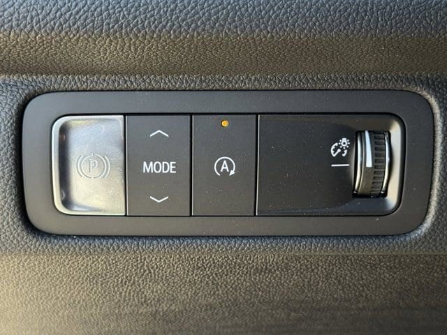 2025 Chevrolet Traverse LT - Photo 18