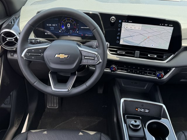 2027 Chevrolet Equinox LT - Photo 11