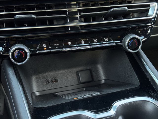 2027 Chevrolet Traverse LT - Photo 14