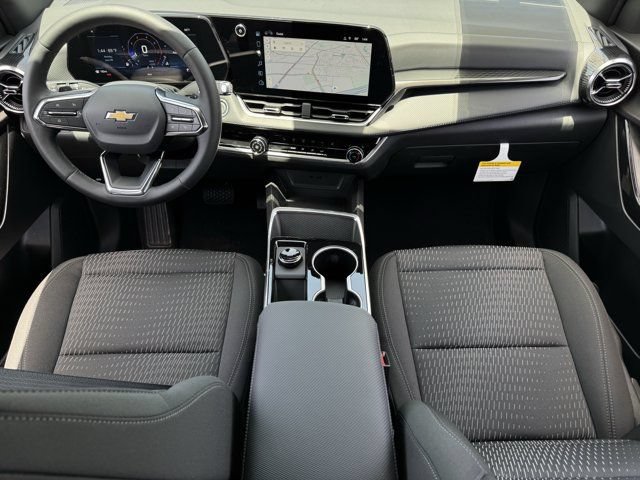 2027 Chevrolet Equinox LT - Photo 10
