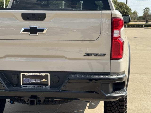 2026 Chevrolet Silverado 1500 ZR2 - Photo 7