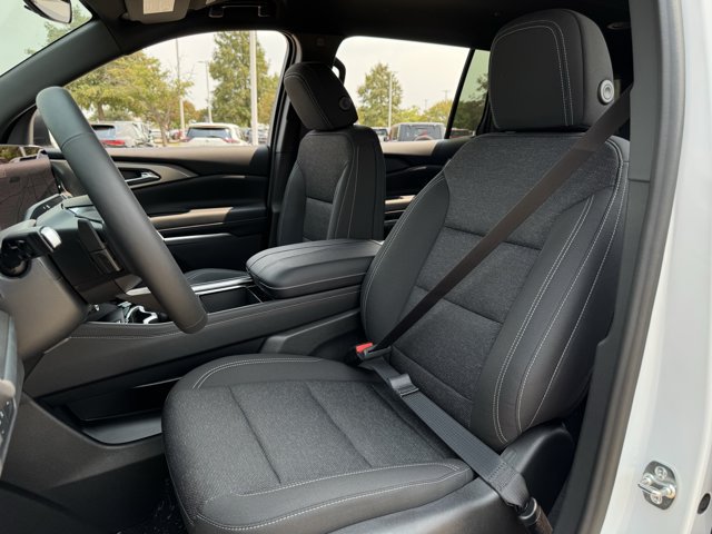 2027 Chevrolet Traverse LT - Photo 20