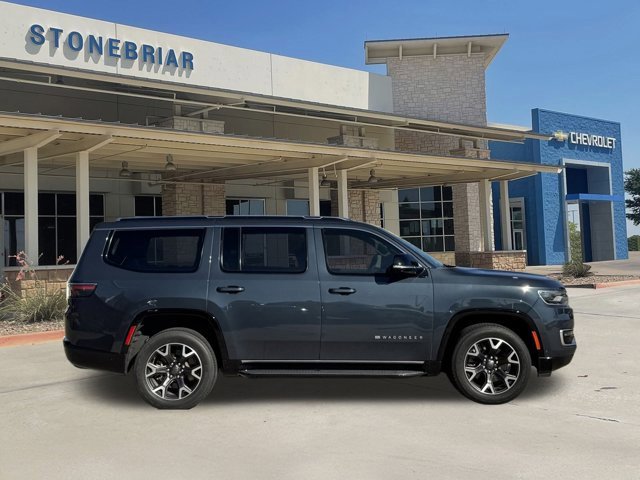 2023 Jeep Wagoneer Series III photo 3