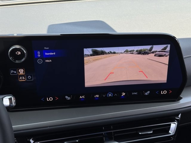 2027 Chevrolet Traverse LT - Photo 14