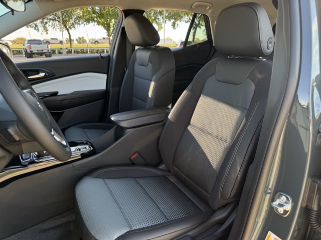 2026 Chevrolet Trax LT - Photo 21