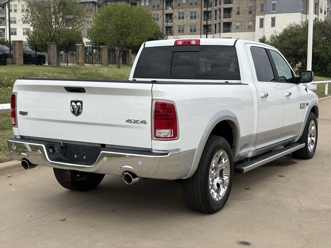 2018 Ram 1500 Laramie photo 4