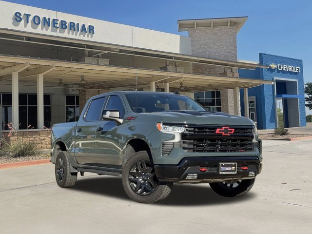 2025 Chevrolet Silverado 1500 LT Trail Boss photo 2