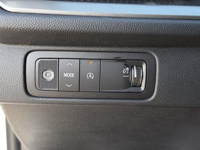 2027 Chevrolet Traverse LT - Photo 18
