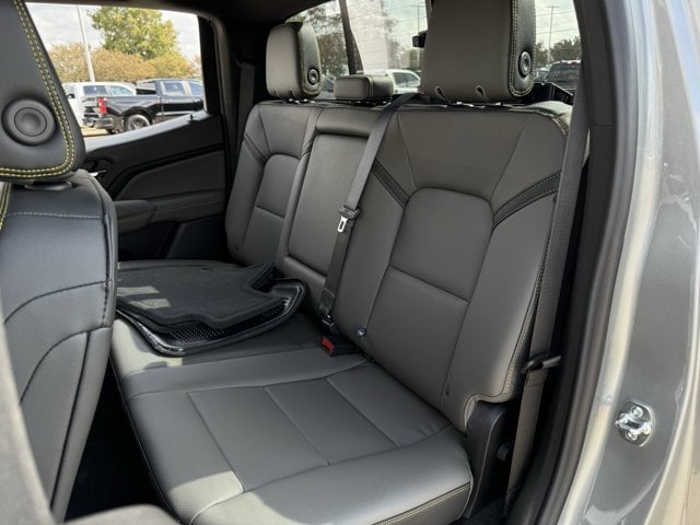 2026 Chevrolet Colorado ZR2 - Photo 22