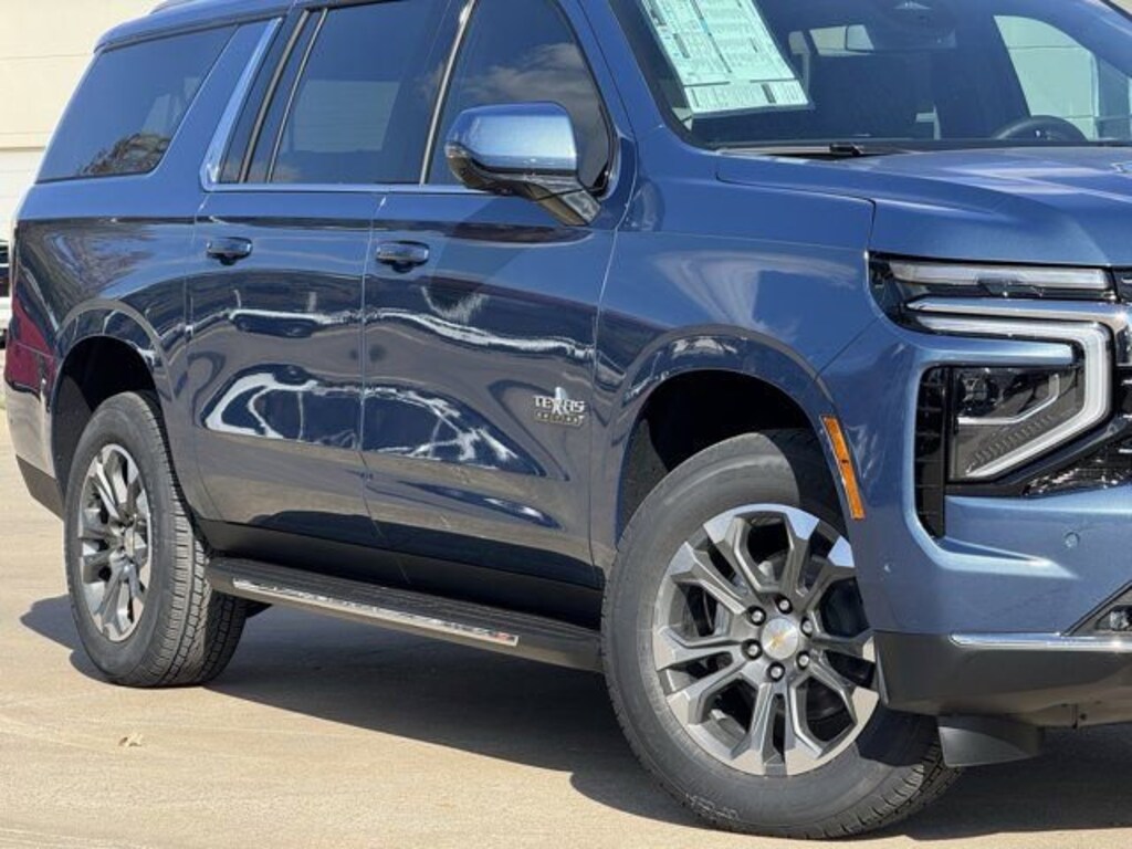 New 2026 Chevrolet Suburban LT SUV