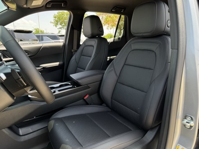 2027 Chevrolet Equinox LT - Photo 22