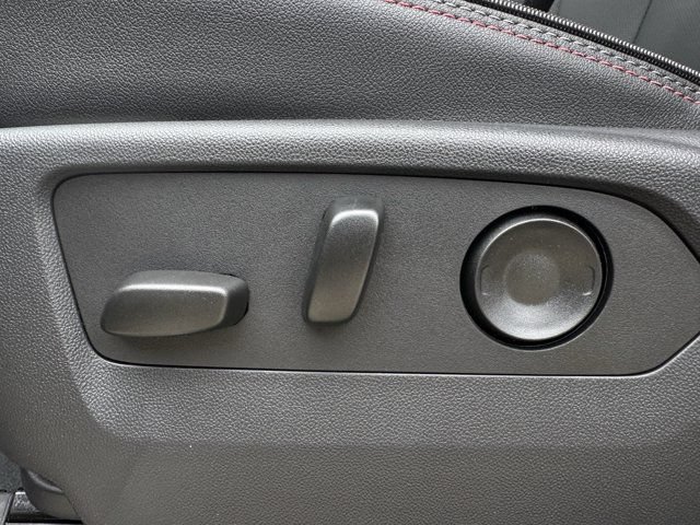 2026 Chevrolet Suburban RST - Photo 22
