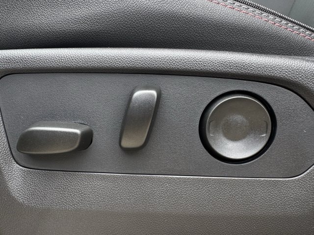 2026 Chevrolet Suburban RST - Photo 22