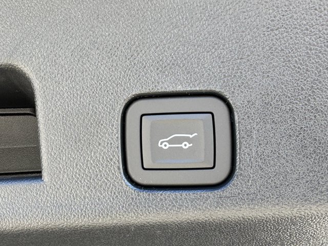 2027 Chevrolet Traverse LT - Photo 25