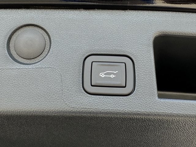 2027 Chevrolet Equinox LT - Photo 27