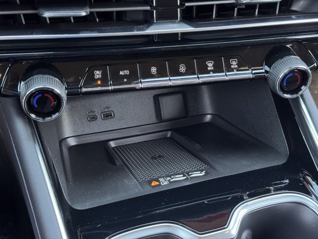 2027 Chevrolet Traverse LT - Photo 15