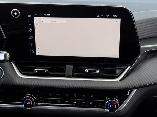 2027 Chevrolet Equinox LT - Photo 13