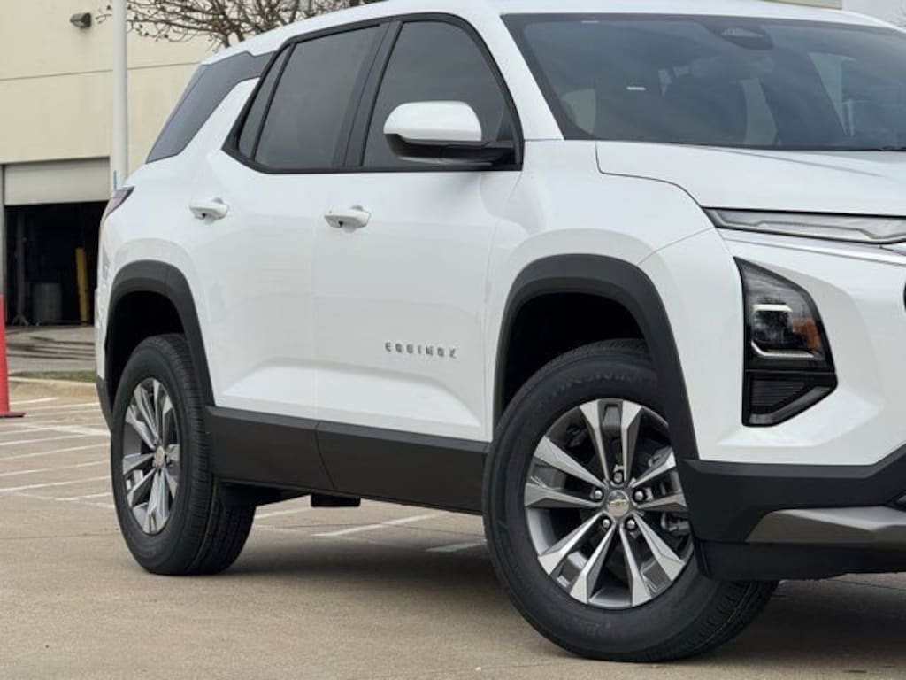 New 2026 Chevrolet Equinox LT SUV