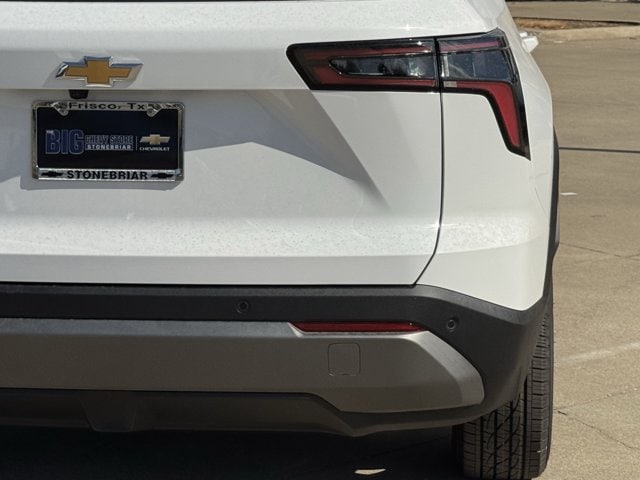 2027 Chevrolet Equinox LT - Photo 7