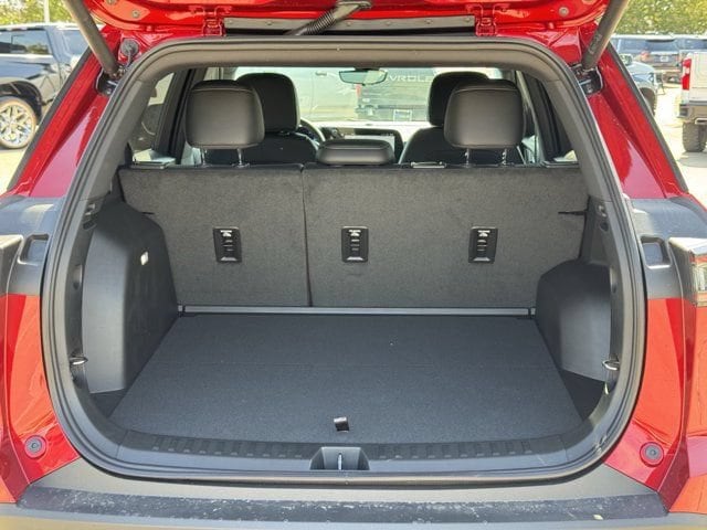 2027 Chevrolet Equinox LT - Photo 25
