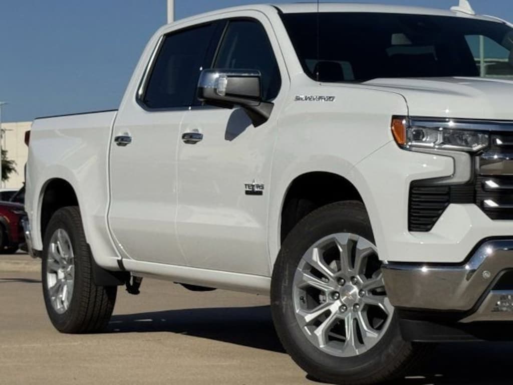 New 2026 Chevrolet Silverado 1500 LTZ Truck Crew Cab