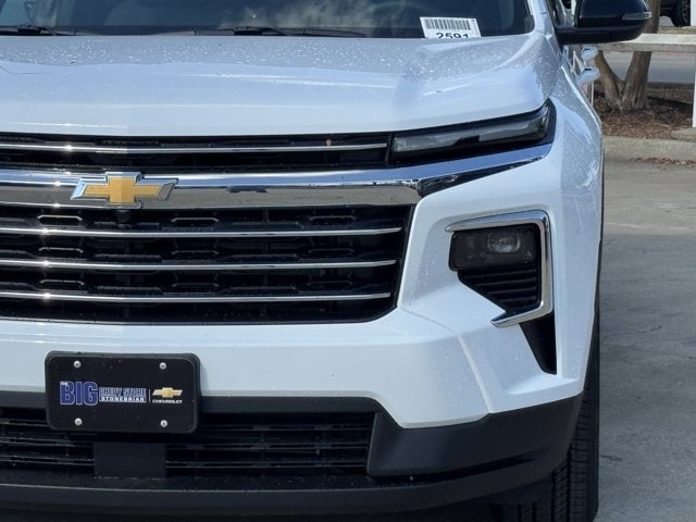 2027 Chevrolet Traverse LT - Photo 9