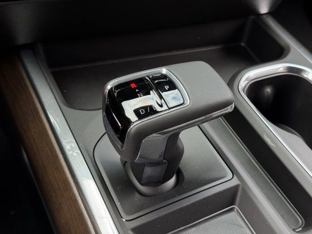 New 2026 Sterling Gray Metallic Chevrolet High Country image 17
