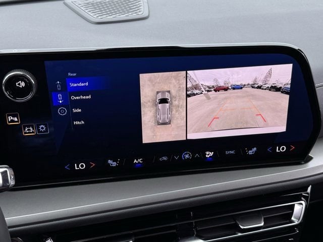 2025 Chevrolet Traverse LT - Photo 14