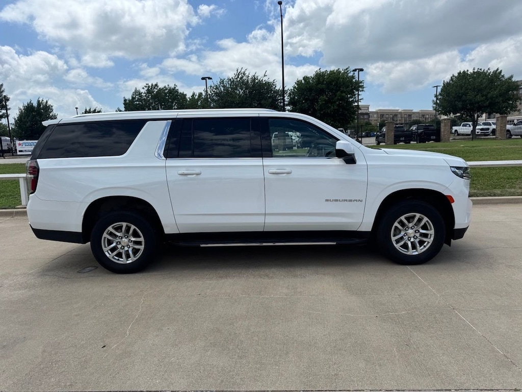 Used 2024 Chevrolet Suburban LT SUV
