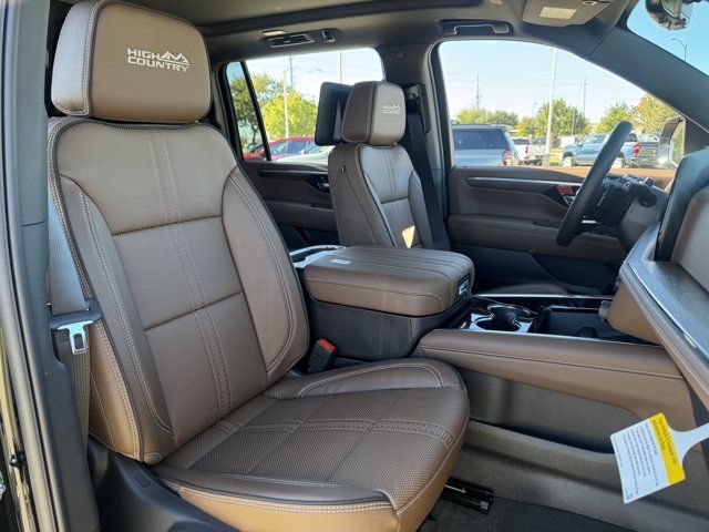 2026 Chevrolet Suburban High Country - Photo 28