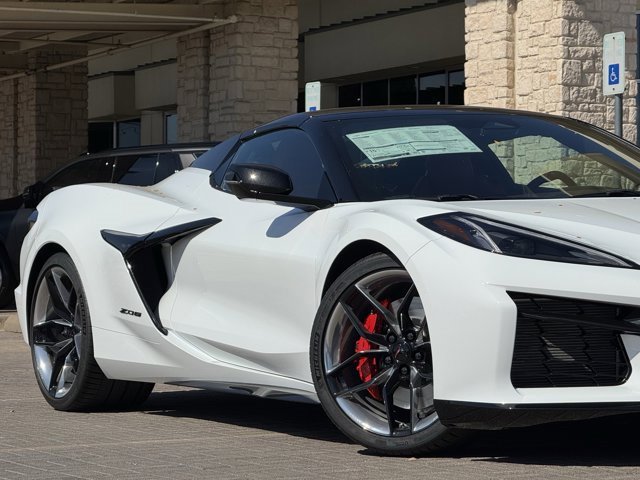 2026 Chevrolet Corvette Z06 3LZ Convertible photo 3