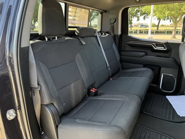 2022 Chevrolet Silverado 1500 LT - Photo 30