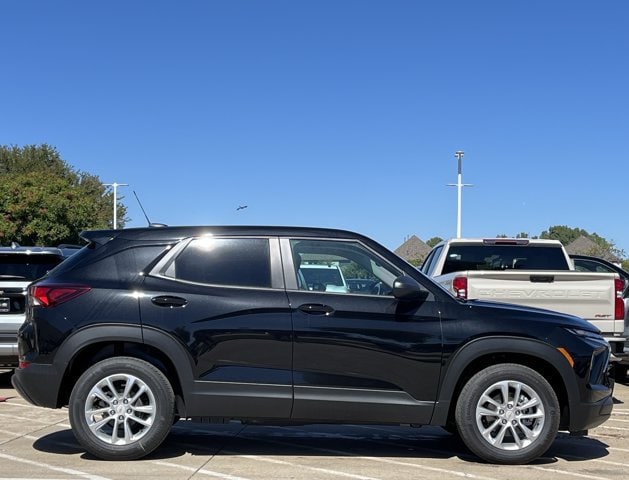 2026 Chevrolet Trailblazer LS - Photo 2