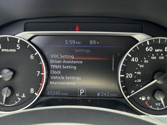 2025 Nissan Altima SV - Photo 14