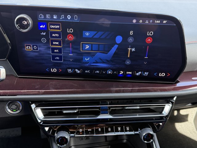 2027 Chevrolet Traverse RS - Photo 17